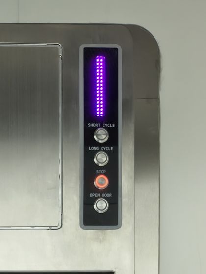 Control panel during a cycle: countdown bar lit